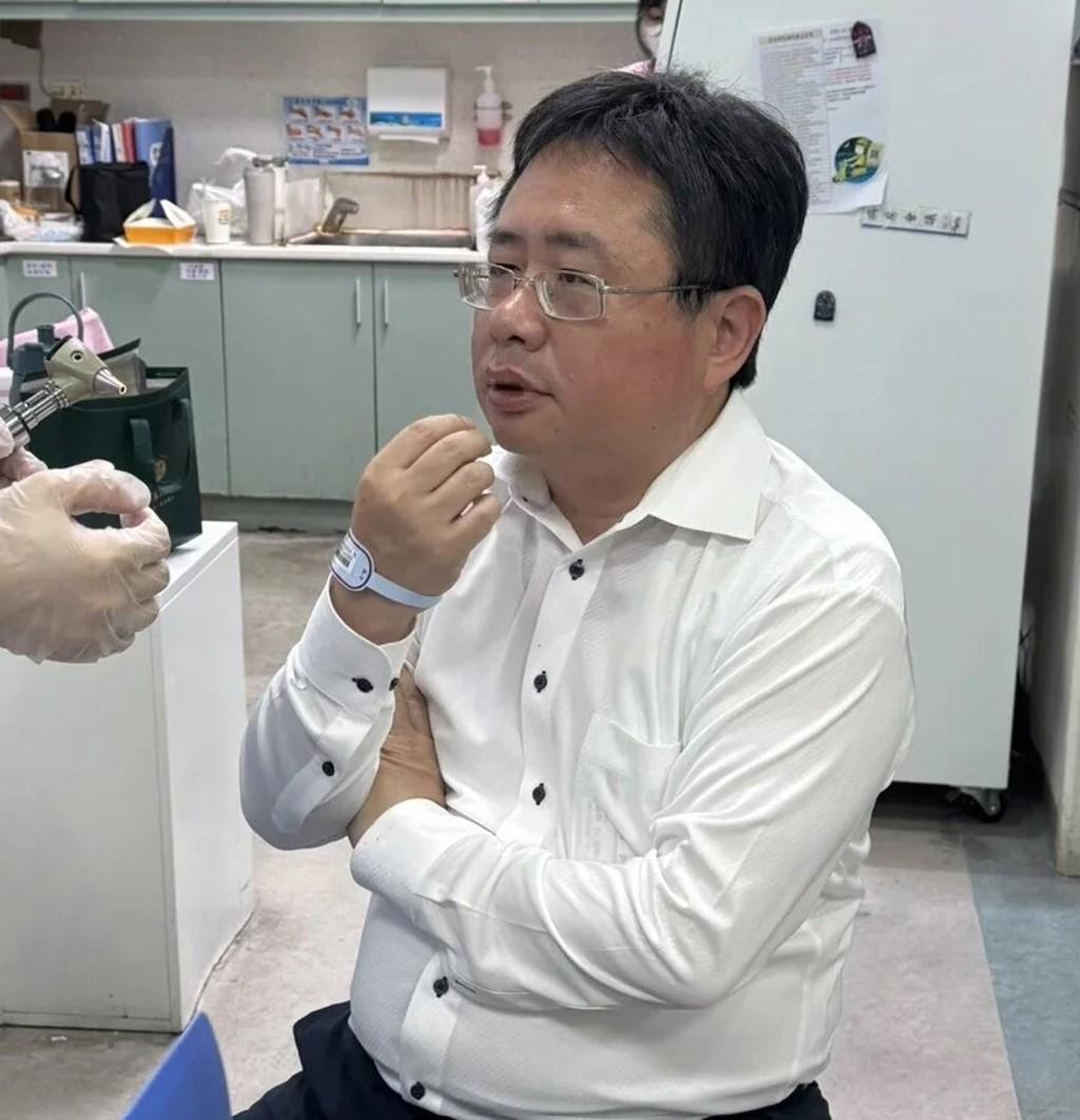 7月7日，矢板明夫通过个人社交平台脸书发布近况说明，首先对来自台湾各地友人的慰问