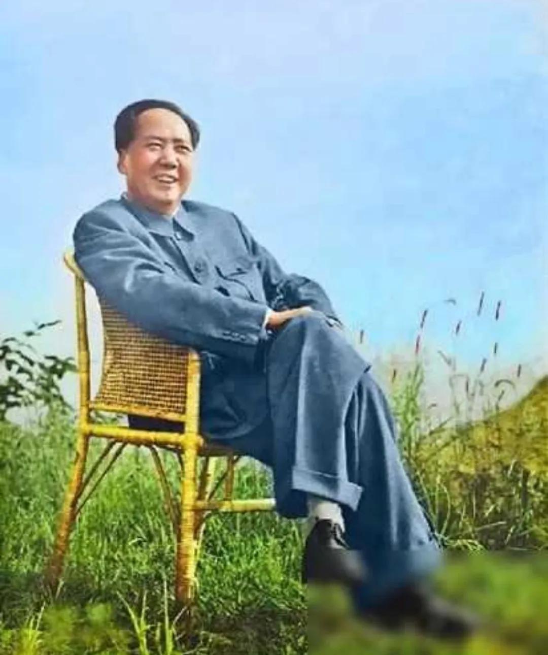 毛主席的深邃洞察，至今依旧震撼人心。他预见到：“帝国主义的贪婪目光，始终不会离开