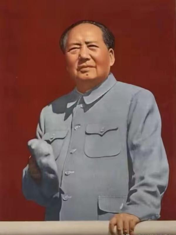 在我们中国，决不能让一小撮不怀好意的人玷污毛主席的光辉形象；决不允许一小撮没有良