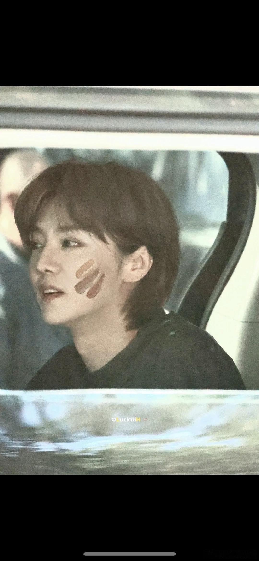 鹿晗最新路透，状态怎么样？ 