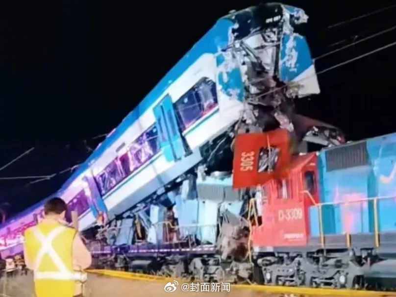 【#智利两火车相撞致4名中国公民受伤# 两责任人已被捕】当地时间6月20日，智利