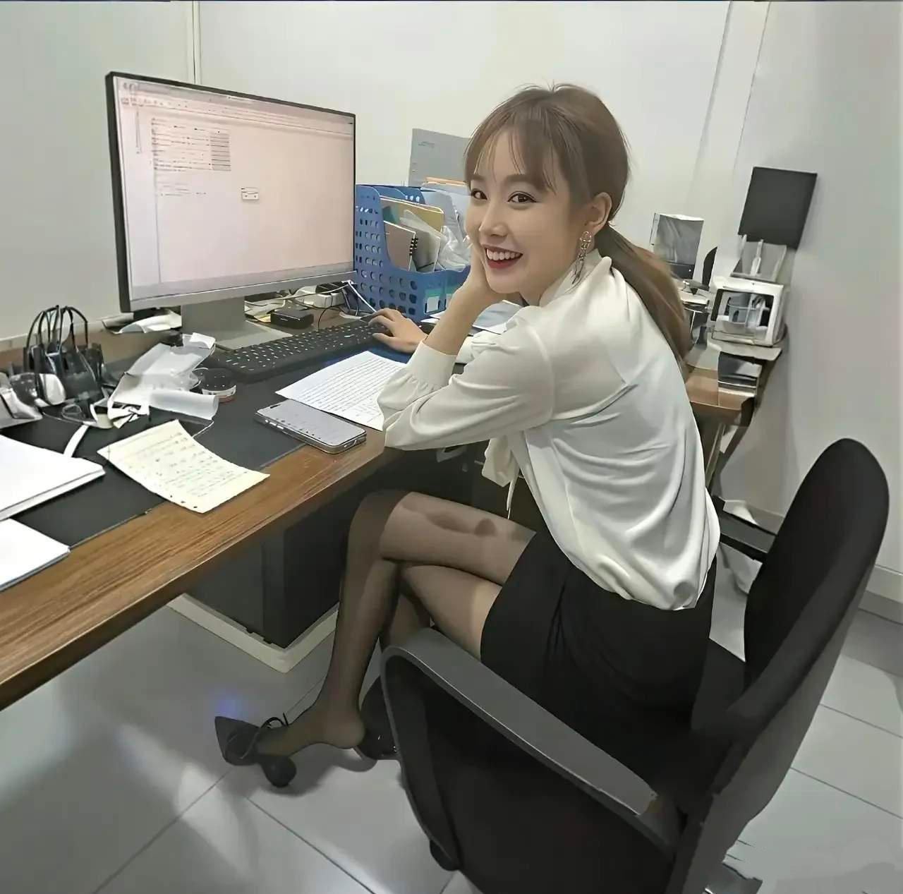 五年销冠，帮公司稳住上亿流水，自己到手才一万出头，转头却要掏38万彩礼、办百万婚