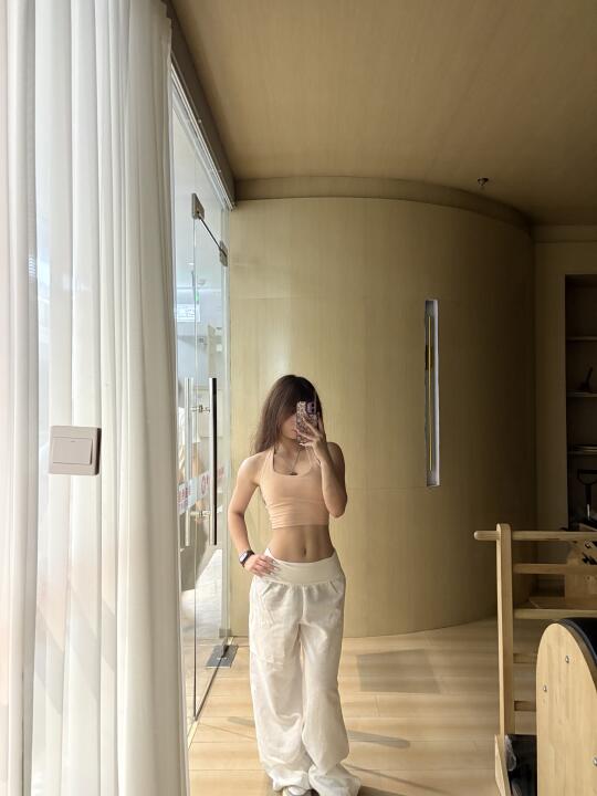 158 98瘦而不柴的身材