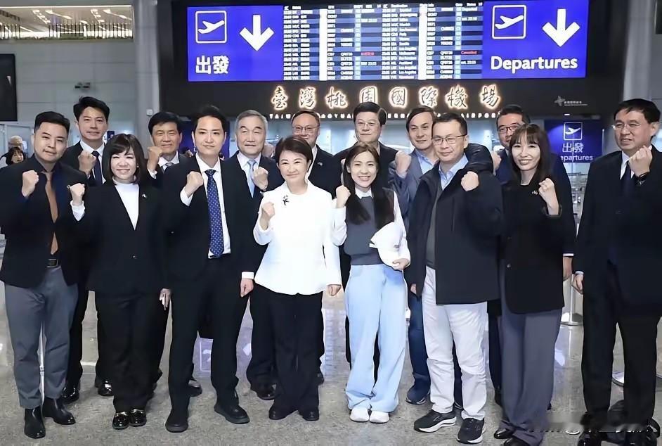 国民党台中市长卢秀燕去美国访问，高雄市长陈其迈也去了美国访问，这两个人想的都是要