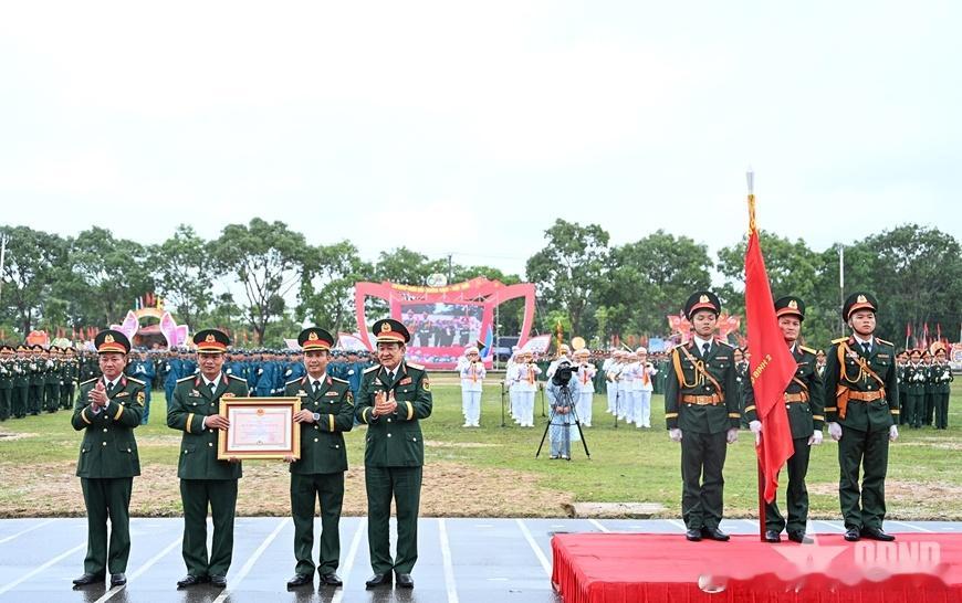 2025年10月20日上午，越军第5军区第2师举行建师60周年（1965年10月