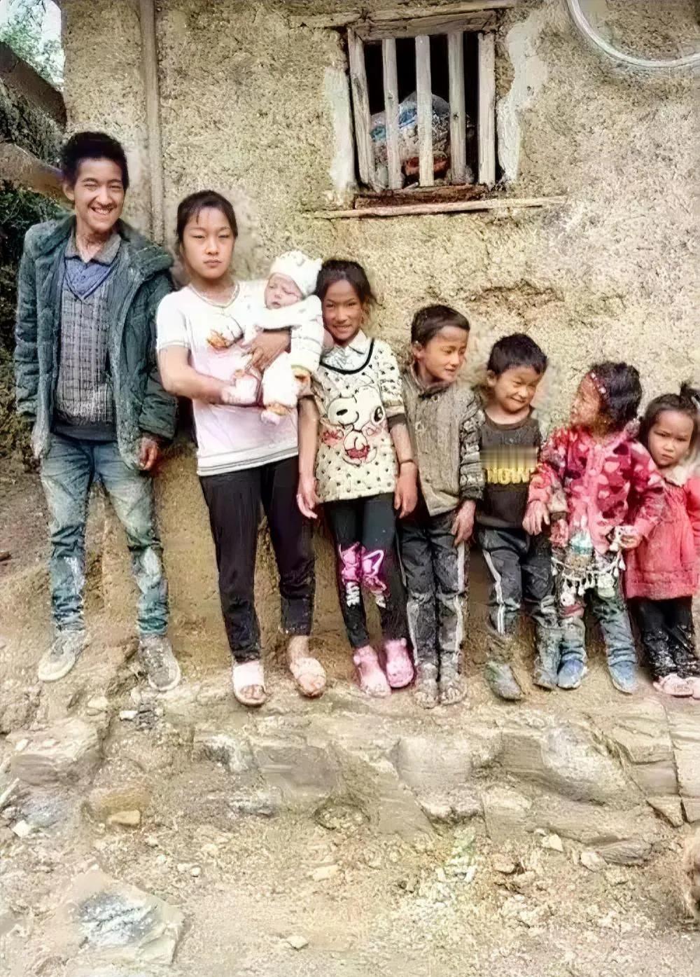 别再说：生孩子是为了传宗接代了，你家又没有皇位继承，也没有高贵血统继承什么。生孩