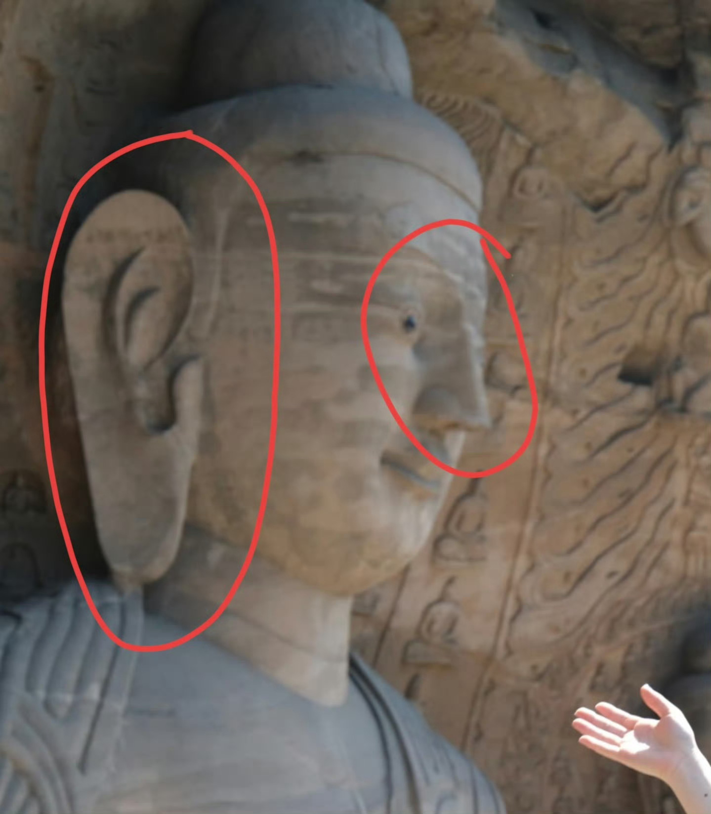 人们对佛像的敬仰，等同于是对好面相的向往。 