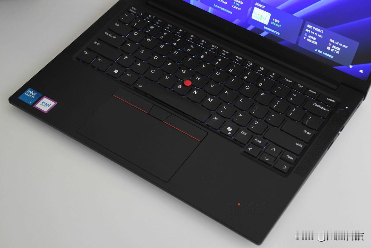 其它品牌一直在模仿的路上。ThinkPad按键设计，也不是啥秘密。别的品牌也想做