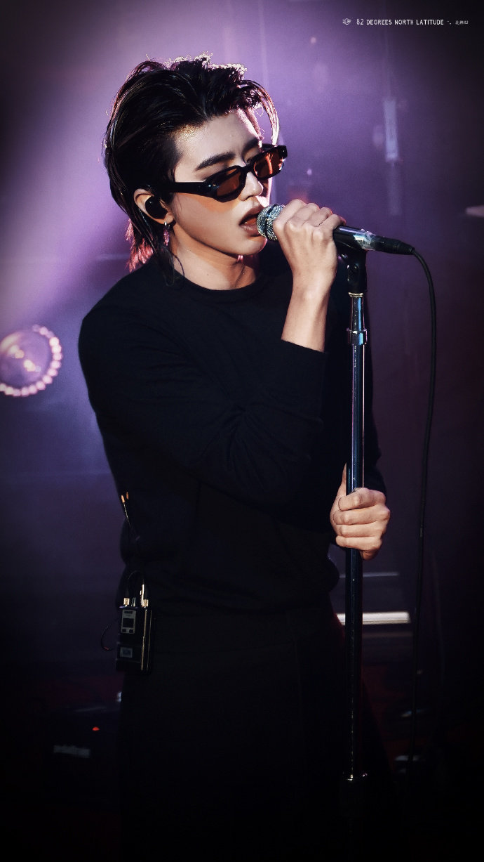 蔡徐坤男粉激动喊我就是披萨追星人的快乐源泉！蔡徐坤与粉丝暖心聊美食，男粉可爱接话