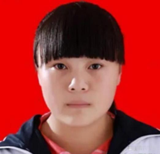 2003年，陕西一女子从破木桥摔下，造成半身瘫痪，丈夫为了还债不得不外出打工，可