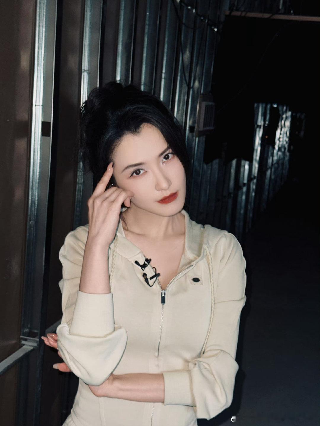 徐洁儿看到自己一公倒数第一的反应乘风2026一公倒数第一又怎样，洁儿姐姐的反应可