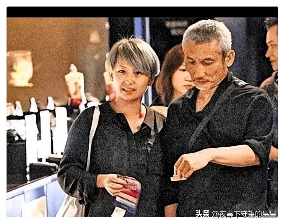 一段丁克约定，困住了施南生半生
徐克后来组建新的家庭，另一半各方面都不如施南生优