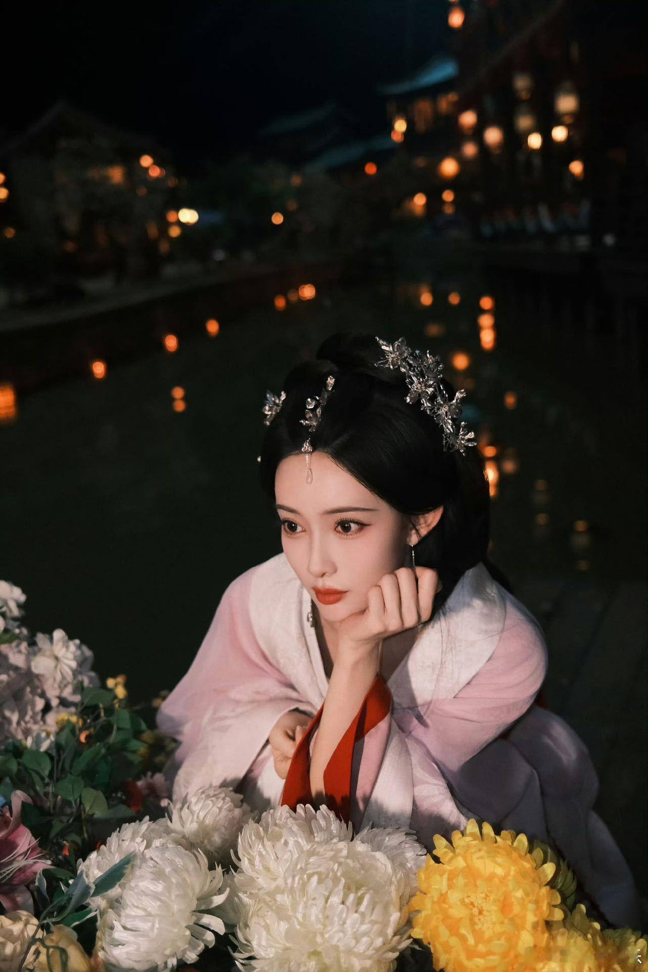 孟子义给百花杀的小作文百花杀 感谢孟子义带来独一无二的沈汐和，看见女子困于深宅的