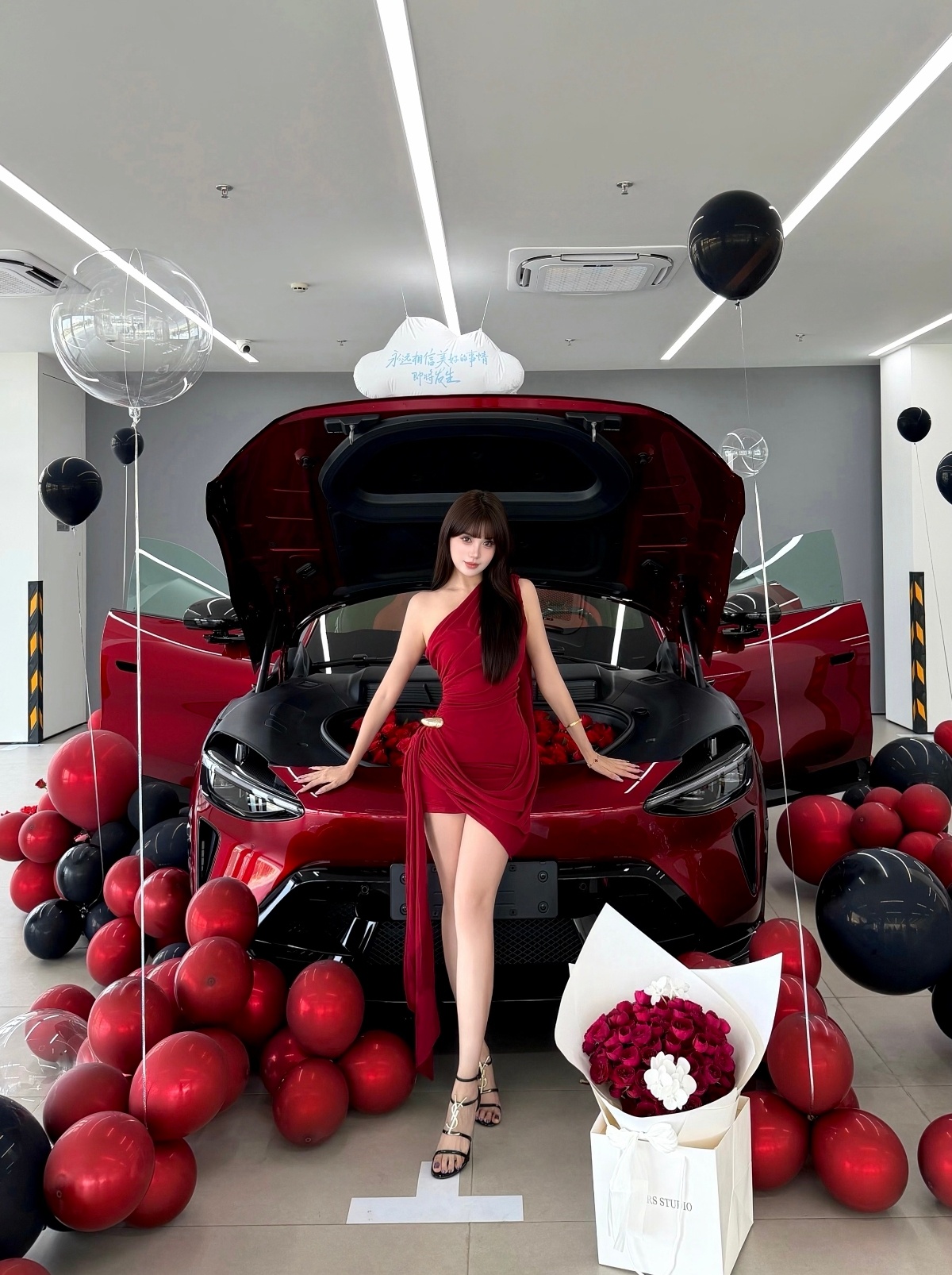 帅哥美女们都开始提车啦小米YU7GT 不可能不爱
