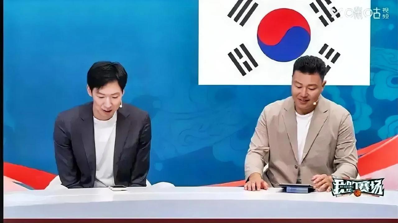 周琦语不惊人誓不休，他直言胡明轩打球太黏球！

周琦座客某咕担任解说，当他看到胡