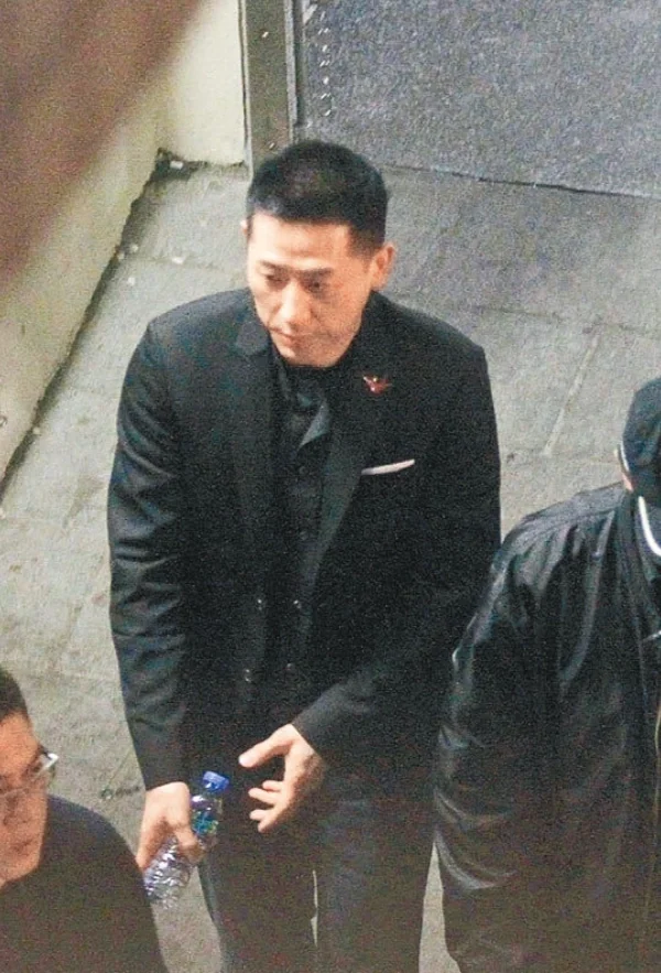 关于“鹤德从来比君子”字面的由来