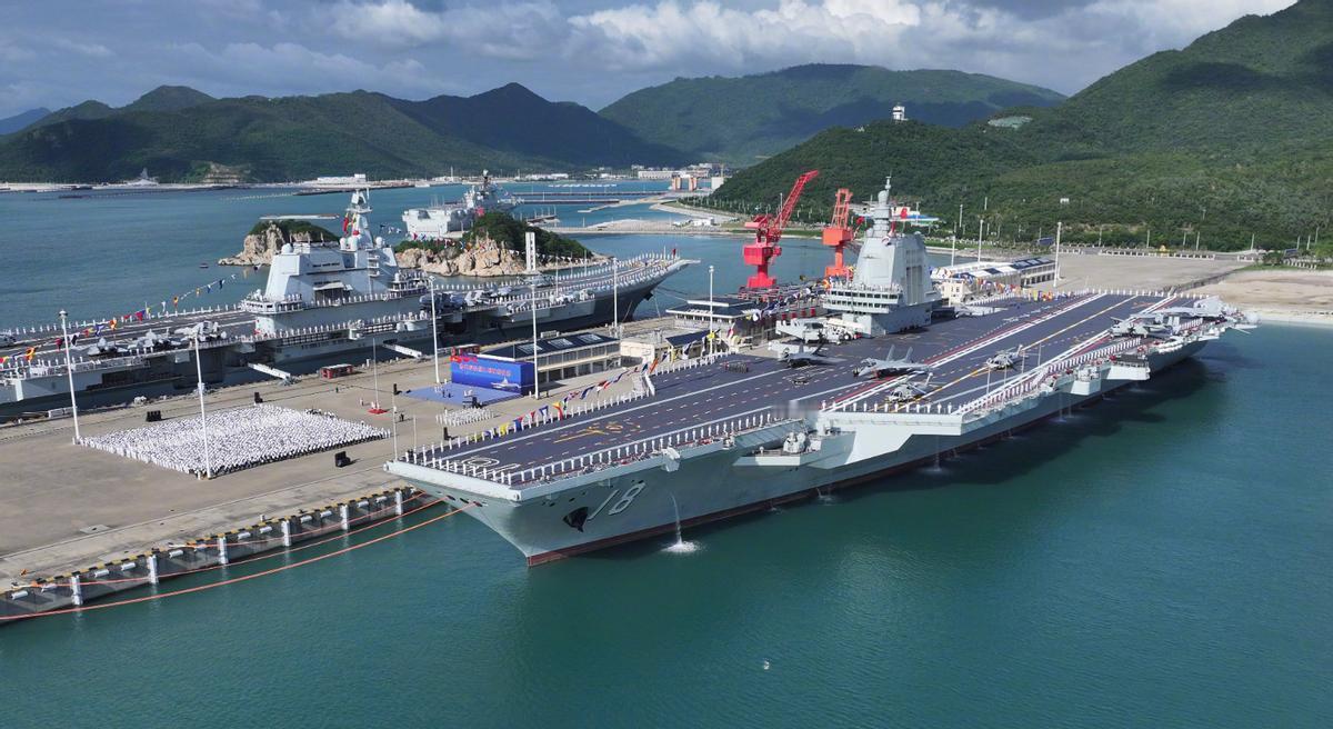 这下轮到美国慌了！
福建舰正式入列。
美国要学习用筷子了。


中国海军迈入三航