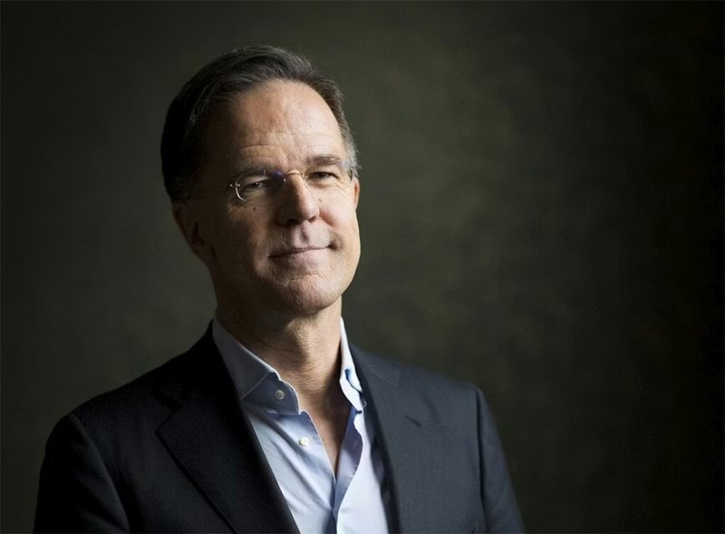 【#北约秘书长谄媚称欧洲永远离不开美国#】荷兰前首相吕特自担任北约秘书长以后，争