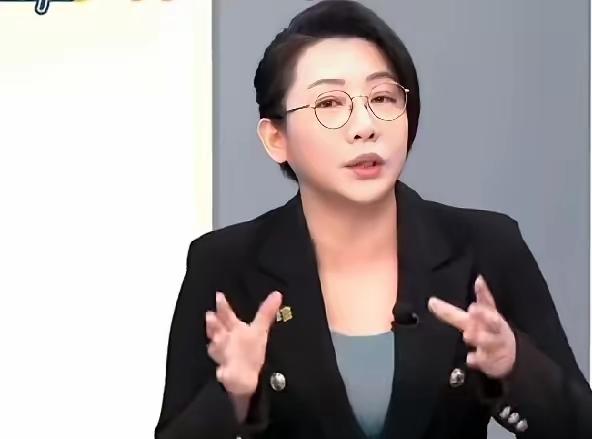 台湾民众党籍台北市议员林珍羽力挺郑丽文，她说郑丽文已经改变了很多台湾人对自己是中