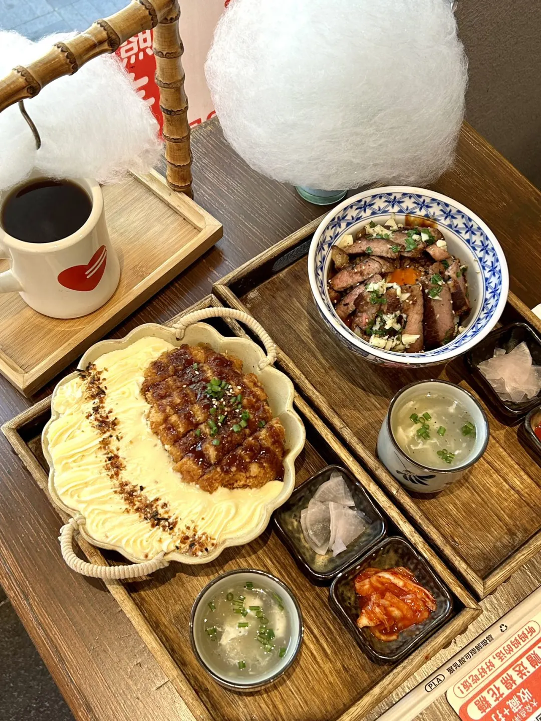 听妈妈的话，好好吃饭！