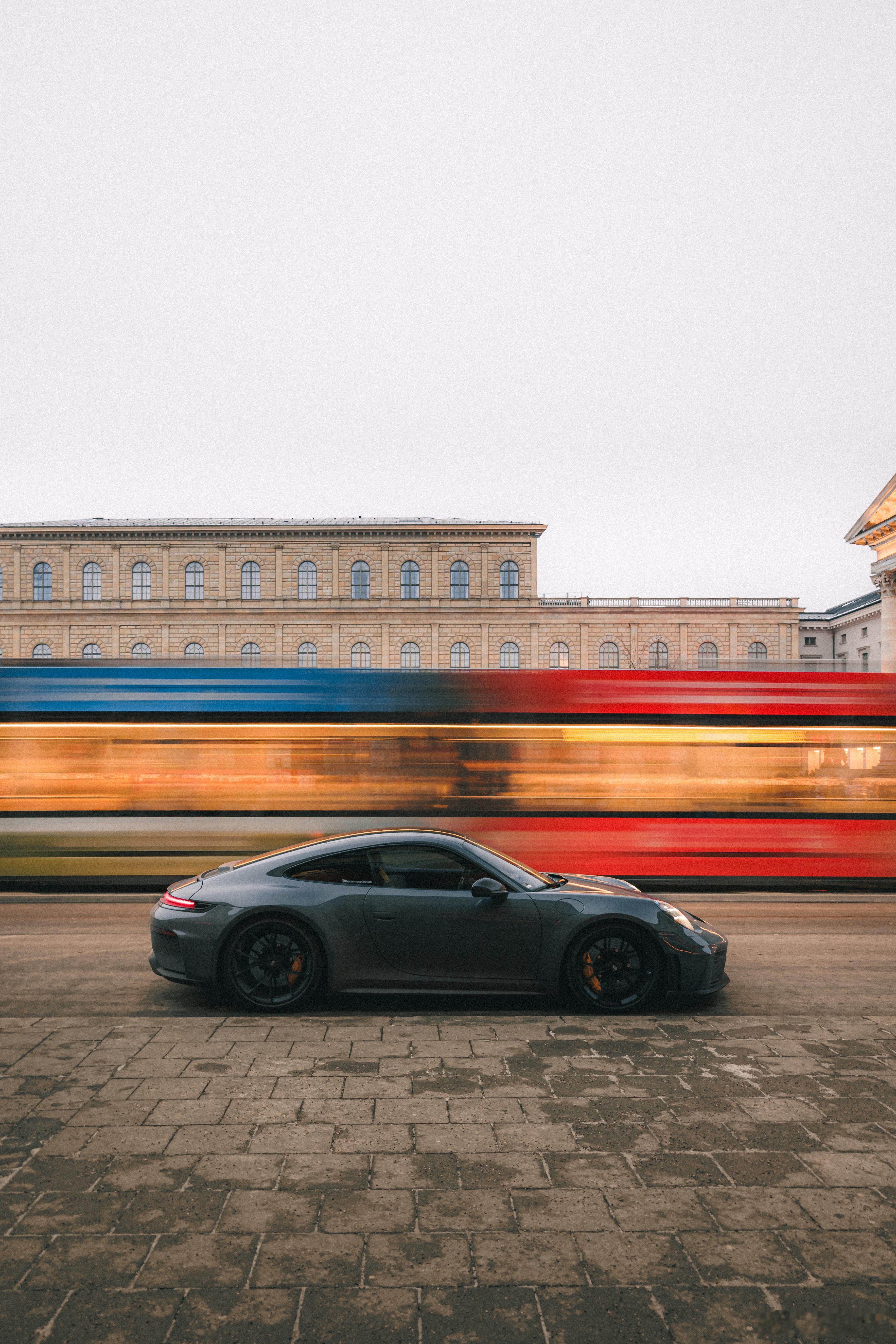 想到一个新解释rational & emotional🔵理性与感性🔴真tm喜