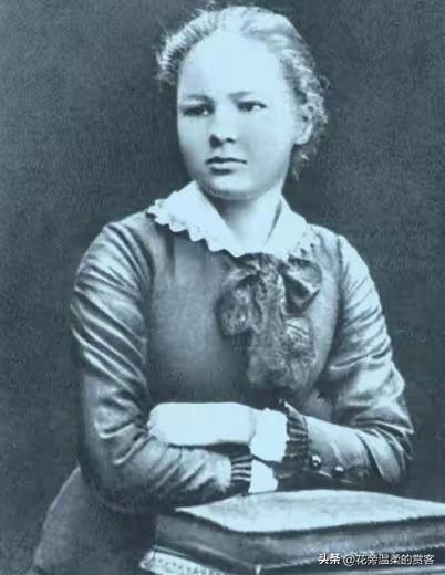 1911年，45岁的居里夫人写给郎之万的情书被曝光。在信中，居里夫人流露出对性的