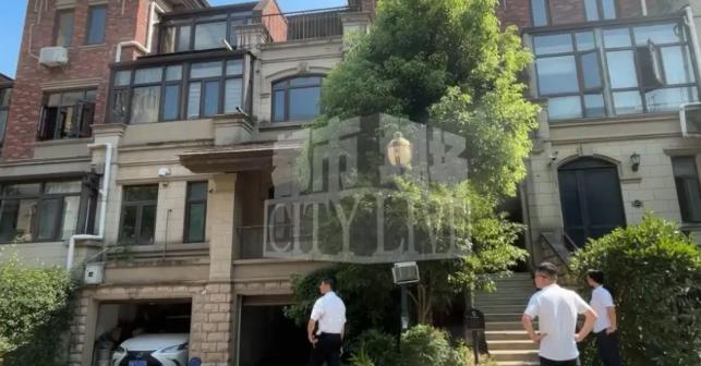 江西南昌，一男子买下别墅后，一直都没装修，直到10多年后，他才回来查看，结果却发