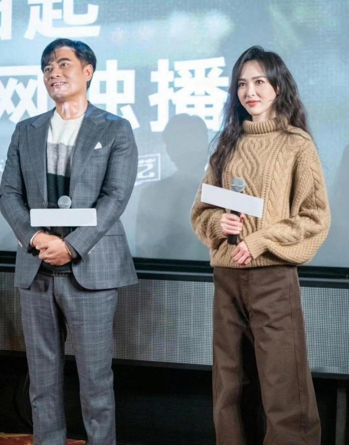 穿出自己的风格，在穿搭中找寻自己的态度，这就是唐嫣的穿搭之道！