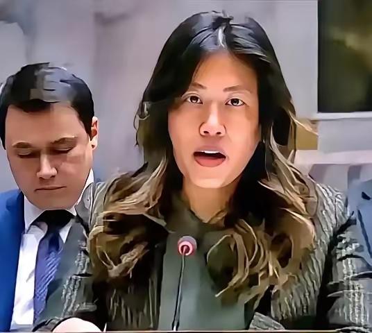 美式教育最后都长这样，脸部肌肉发达！