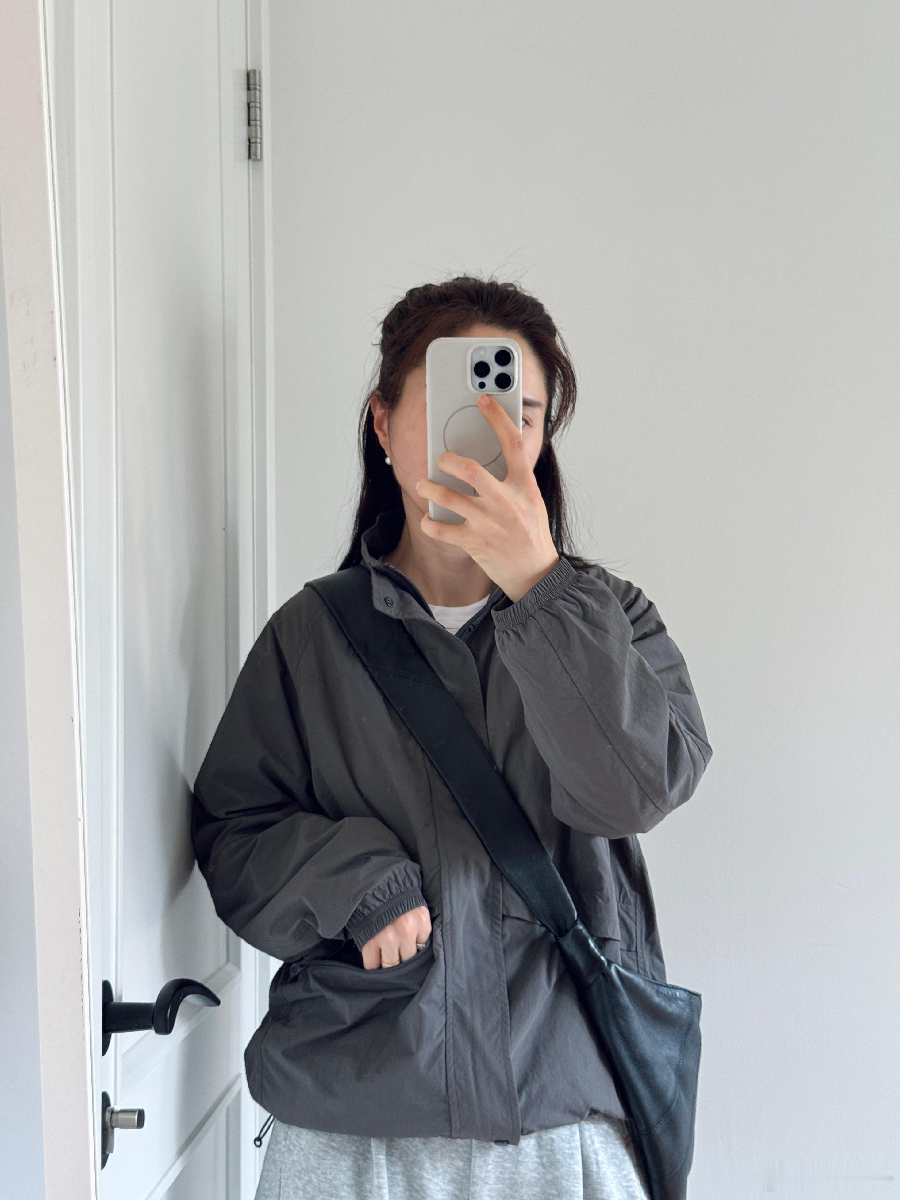 外套明天上¥265S/M/L全部现货｜一单售罄不翻单卫裤、九分牛仔裤非常非常百搭