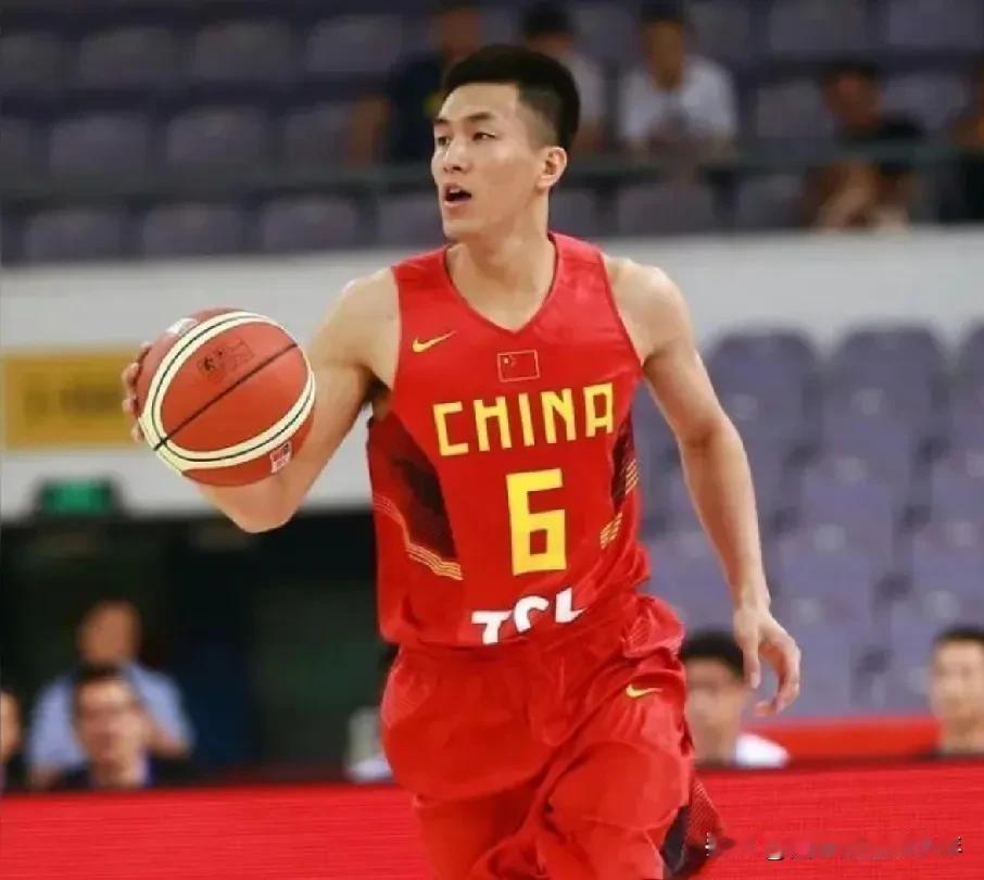 这伤也太严重了吧？缝了四十多针？美国NBA对抗那么激烈，也没有出现这样重的伤势，