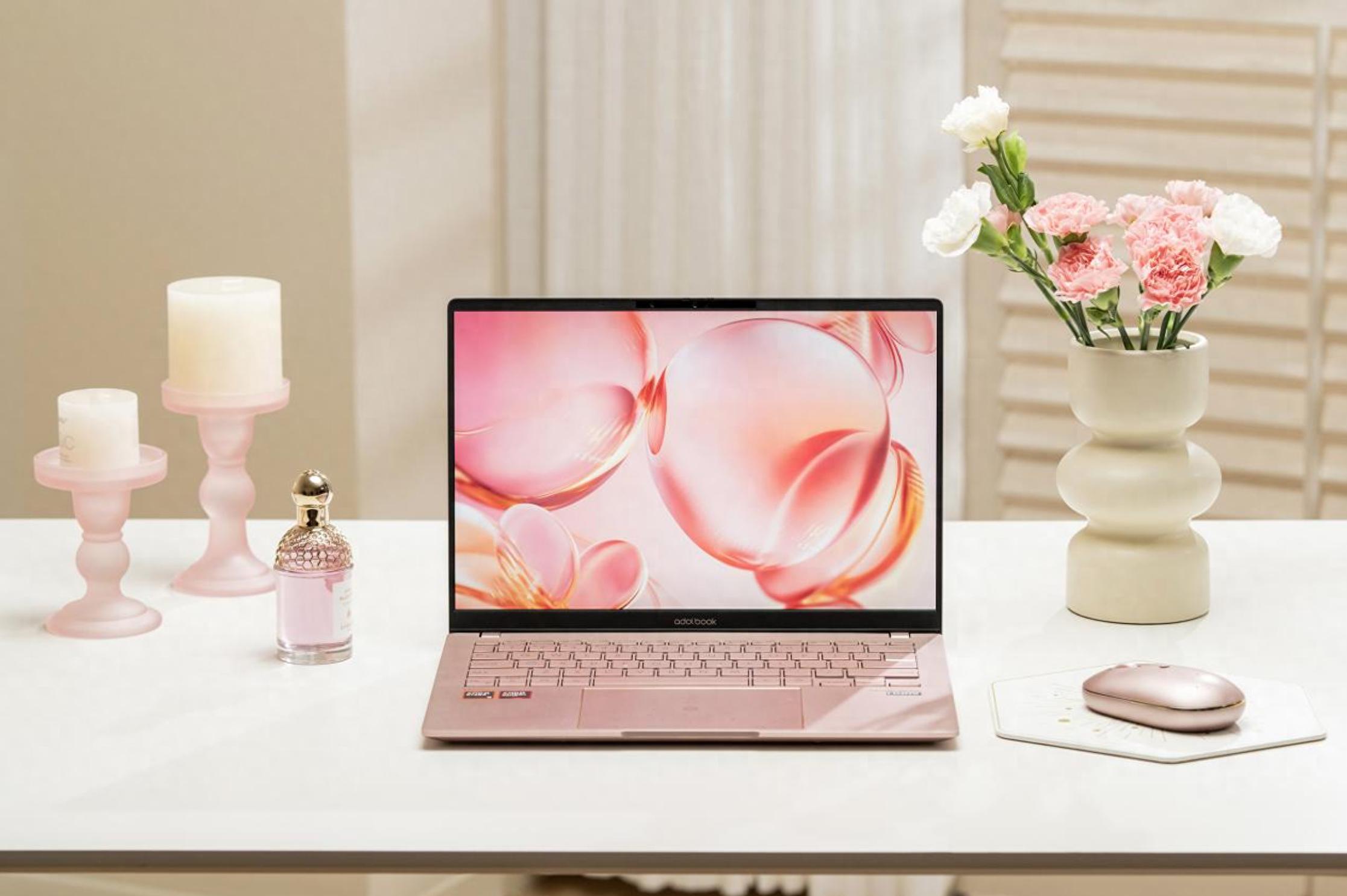 香氛与科技的浪漫碰撞：华硕a豆｜法国娇兰 闪光礼盒开箱体验