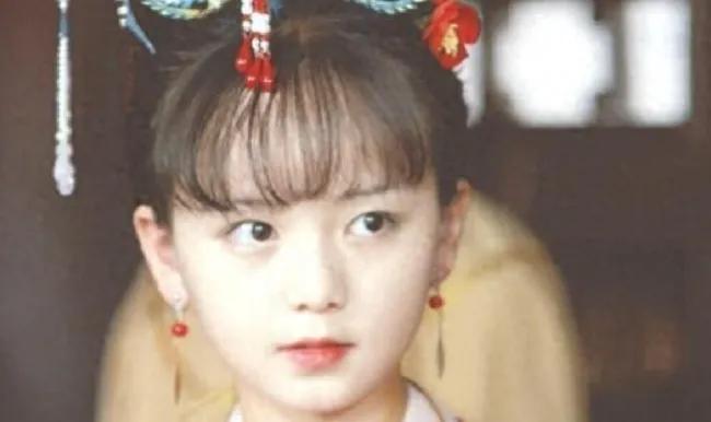 古代女童还没发育成熟，为何十三四岁就嫁人？原因很正常也很无奈。
 
放到现在，十