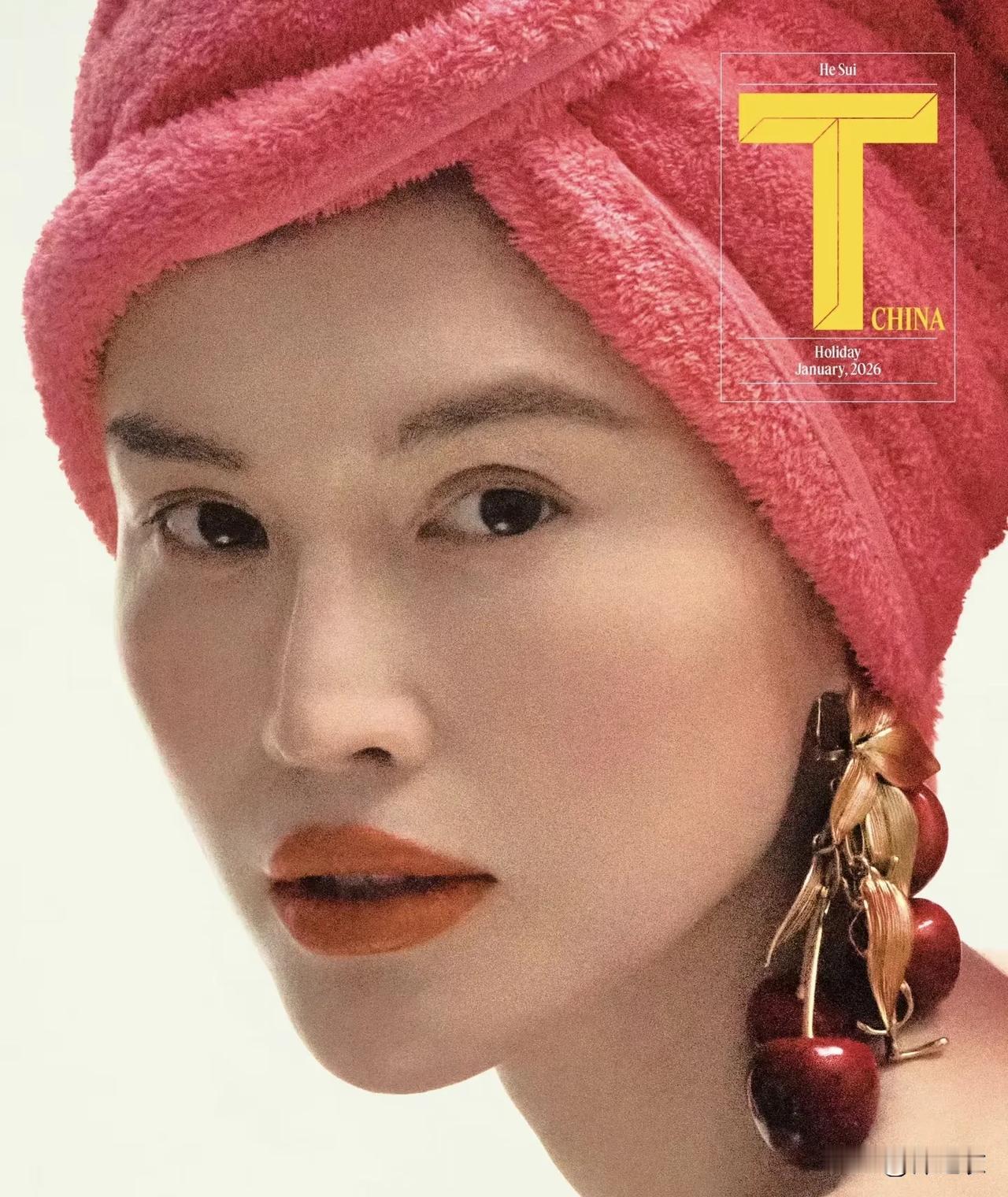 有人说模特老了怎么办？能怎么办呢，就像何穗生完孩子后，她的资源还是如此的好。
