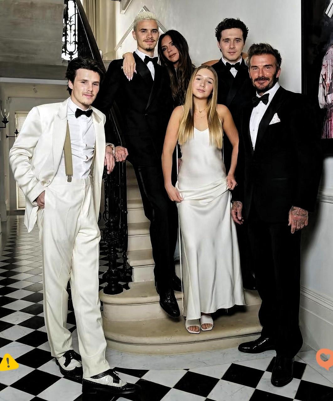 “我就说贝克汉姆家不简单！前几天还猜他封爵得等2个月，结果今天直接空降王室授勋现