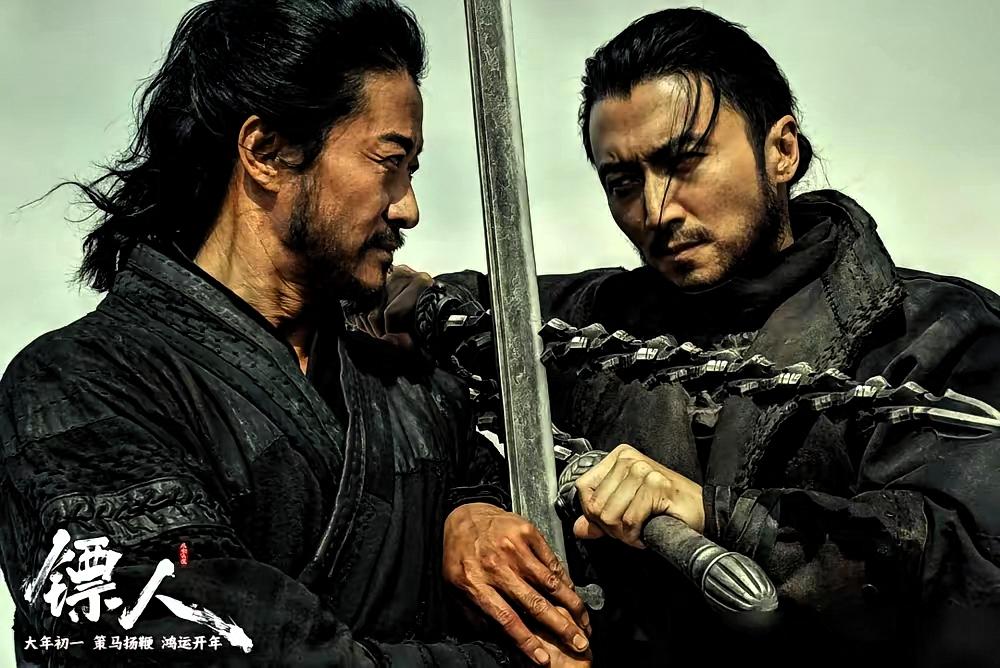 猫眼预测大跳水，飞驰3十亿票房瞬间蒸发，资本想躺赢的算盘珠子崩了一地。

另一头