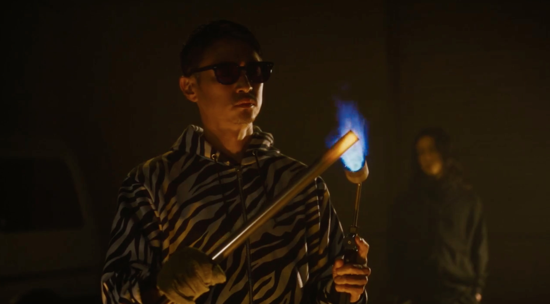 喂，强奸犯，你以前，到底有没有被人强上过……要上你了哟…… 