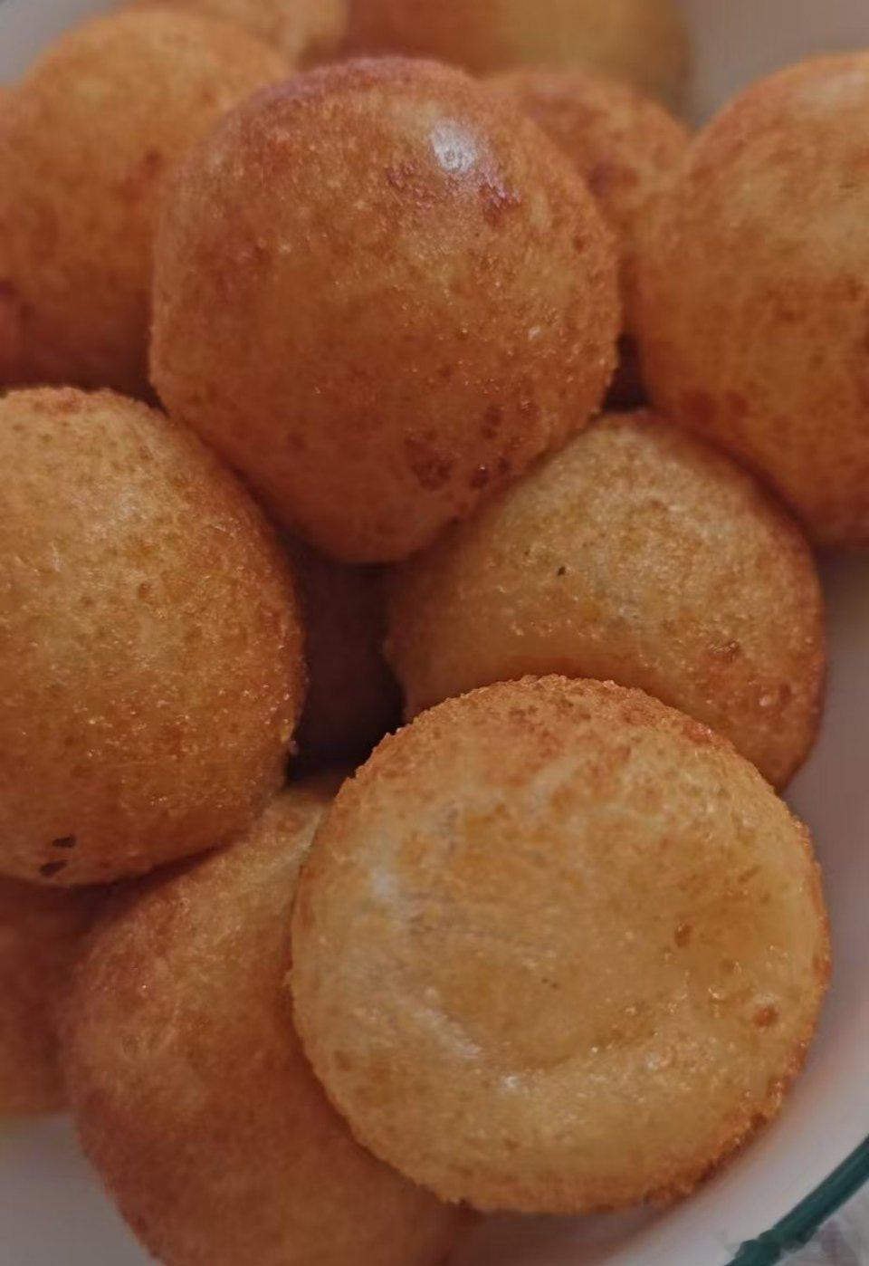 看看这是啥？还没到十五，满大街就开始卖了，先一样买一点尝尝鲜