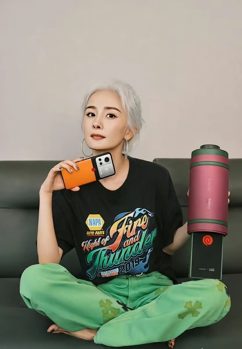 杨幂竟然也没能驾驭得住白发。 