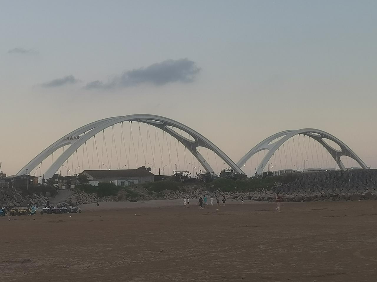 福州市望海楼沙滩🏖.
福州市望海楼沙滩简直是宝藏之地！从福州市区驱车40分钟就