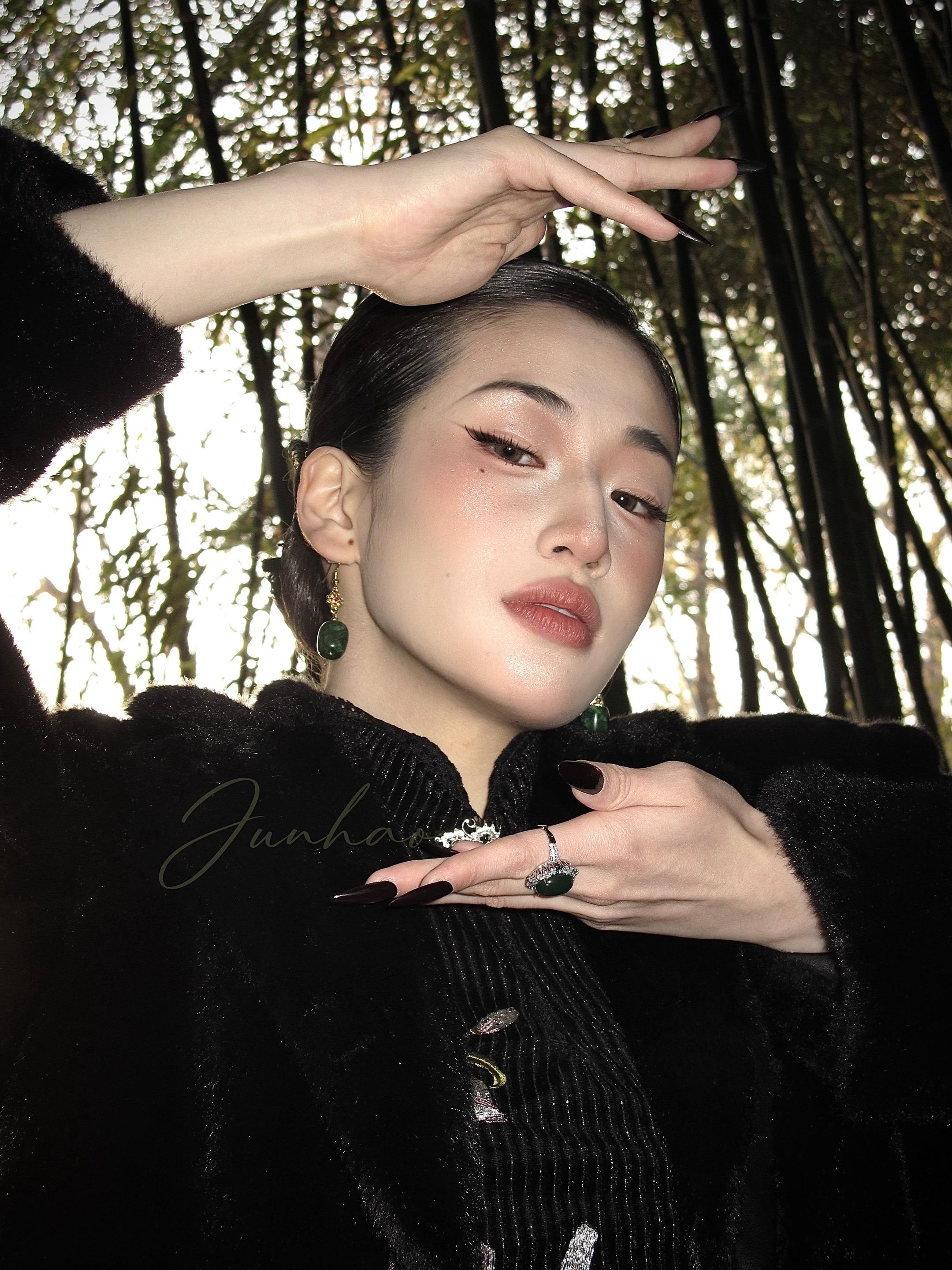 东方骨。不论卦象吉凶都敢去做的人，才有资格问天意