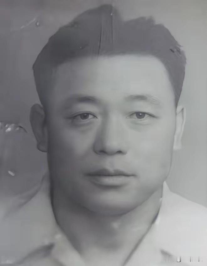 “叛徒！”1939年，抗联总司令高志远被萧克下令处决。宋时轮、邓华当场翻脸，“这
