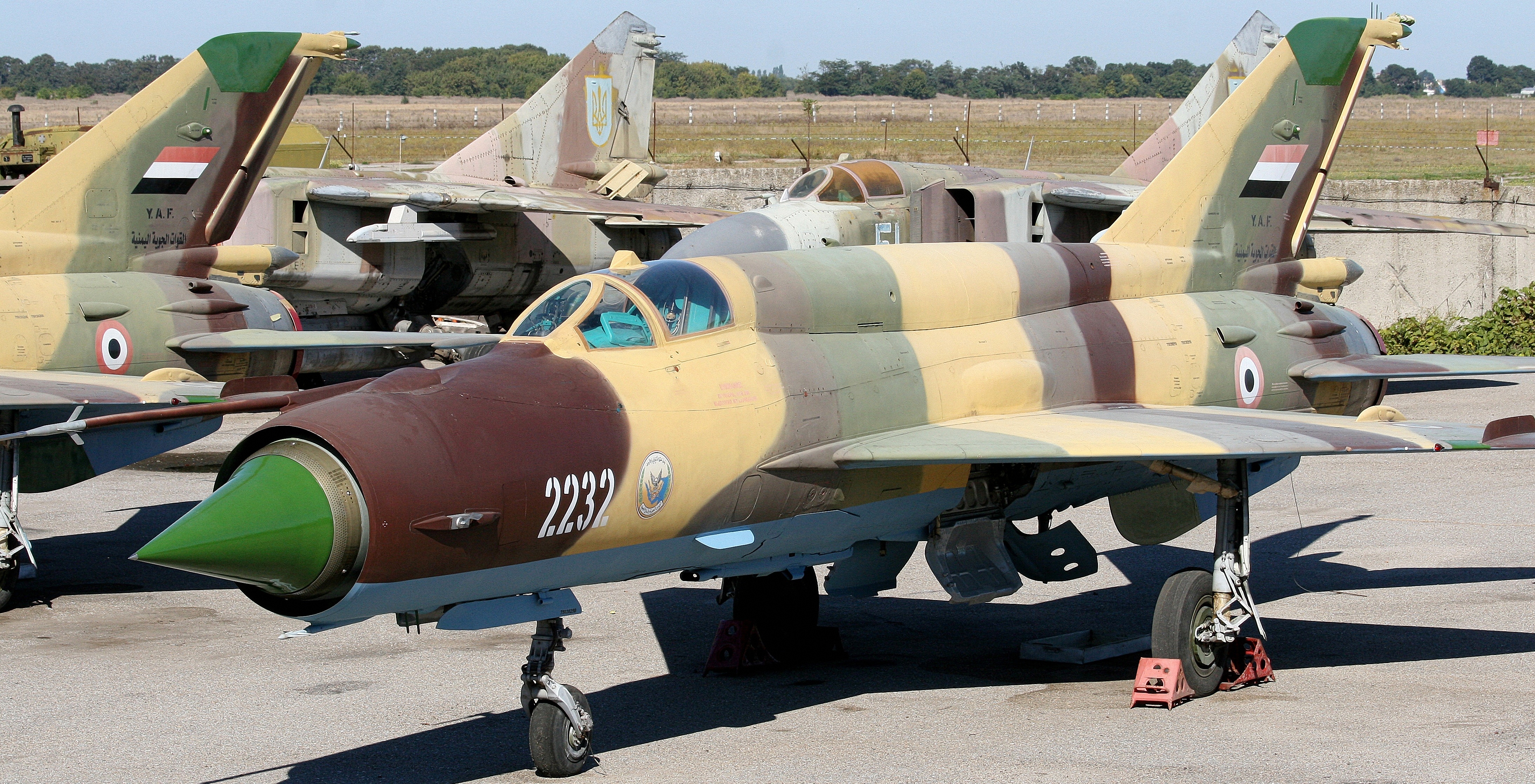 高分辨率图像 2010年在敖德萨飞机修理厂的也门空军MIG21BIS，古董