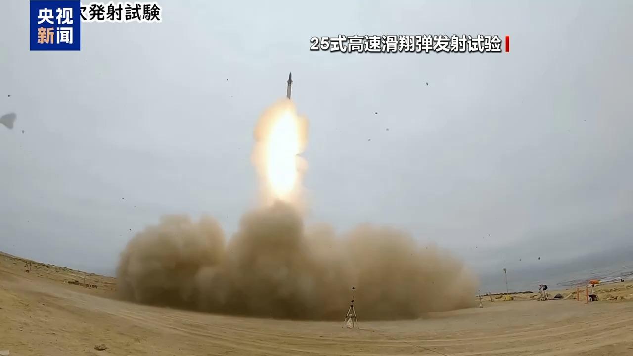 哭闹也没油
日本防卫大臣小泉进次郎当地时间3月31日在记者会上宣布，当日在熊本县