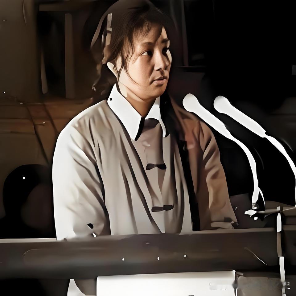 她曾在70年代光天化日之下持枪打死三人，其中更是有一位副团级的大官，然而却在被当