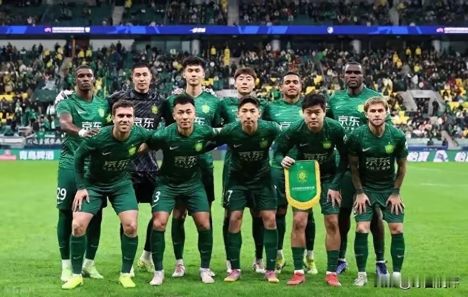 我还是坚持我的观点，恩加德乌屡屡失误，后防线屡屡丢球，不全是球员个人问题，而是国