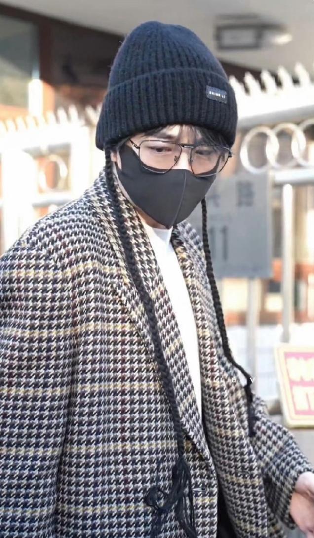 刘宇宁今年是真争气
刘宇宁现身央视春晚彩排，今年将是他连续第三年登上央视春晚，从