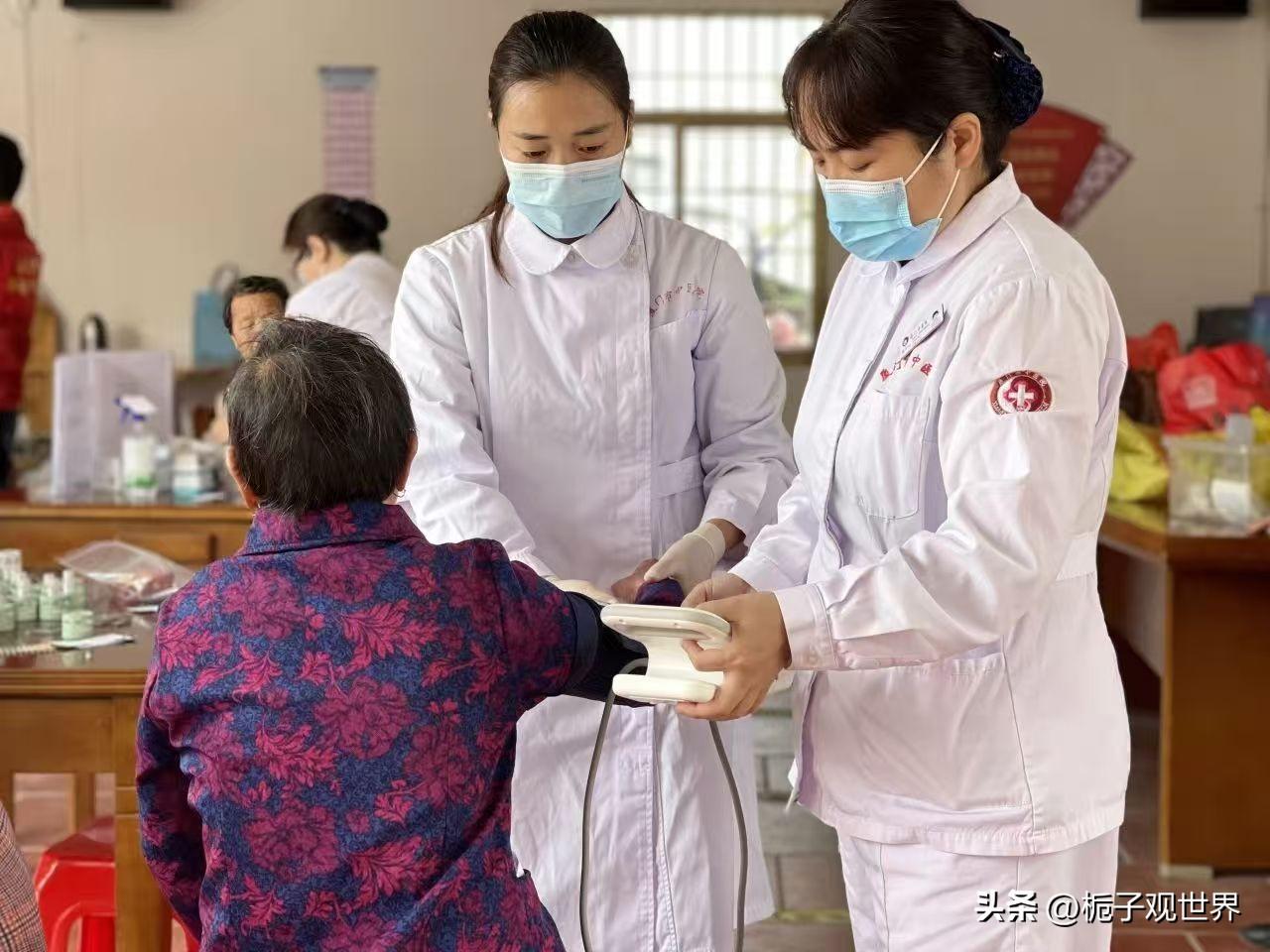 湿疹反复发作，可能与饮食有关，饮食上要注意些什么？
       湿疹反复发作，