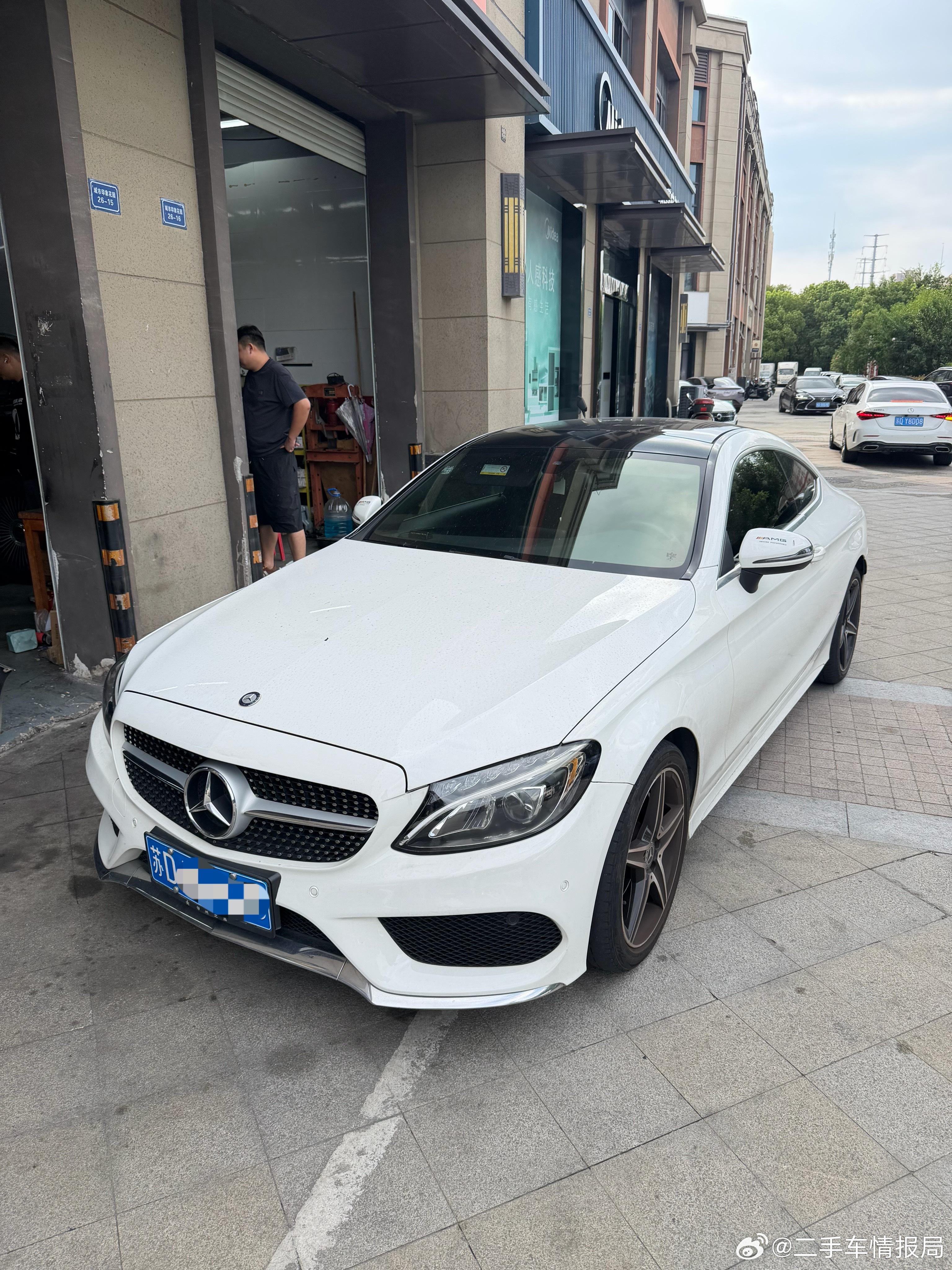 这个时期的bba确实颜值巅峰了，另外，车主比车还漂亮这你顶得住嚒[流鼻血]预售，