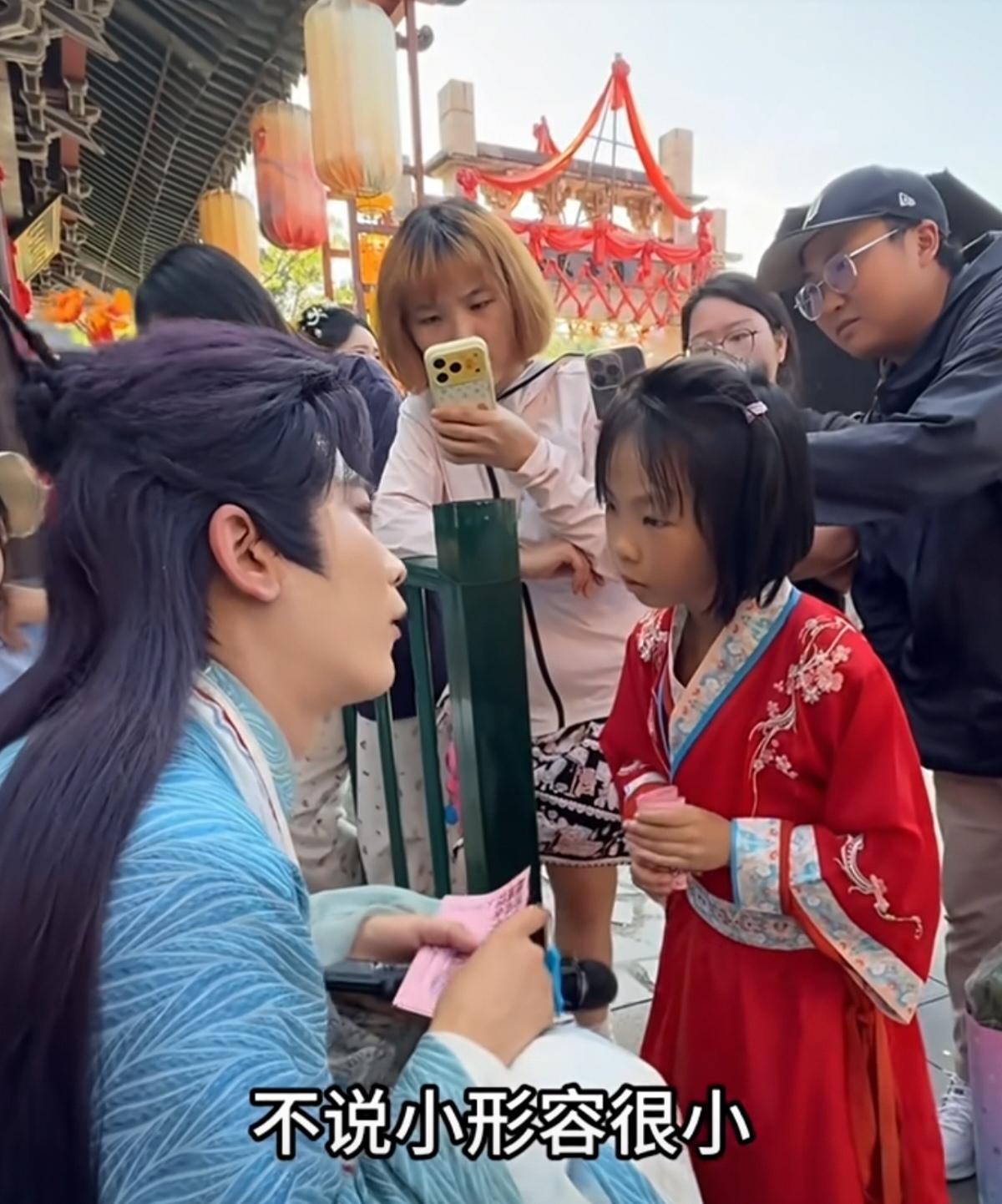 小孩哥的回答令人刮目相看！
少年强，则中国强！
长江后浪推前浪，一代更比一代强！